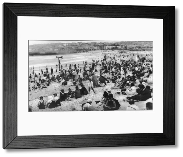 Framed Print : Bondi Beach, Sydney, New South Wales, Australia, c1924 Framed Print : Bondi Beach, Sydney, New South Wales, Australia, c1924
