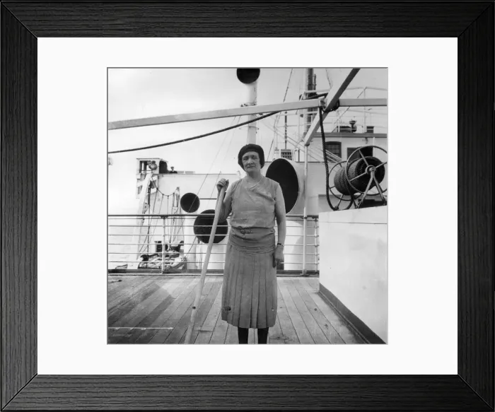 Framed Print : Playing shuffleboard on a Cunard Line cruise to the West Indies, January-March 1931 Framed Print : Playing shuffleboard on a Cunard Line cruise to the West Indies, January-March 1931