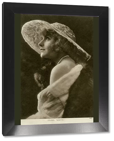Pearl White, American actress and film star, c1910. Artist: Pathe