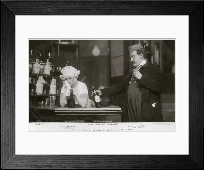 Framed Print : Eva Kelly and GP Huntley, British actors, c1907. Artist: Rotary Photo Framed Print : Eva Kelly and GP Huntley, British actors, c1907. Artist: Rotary Photo