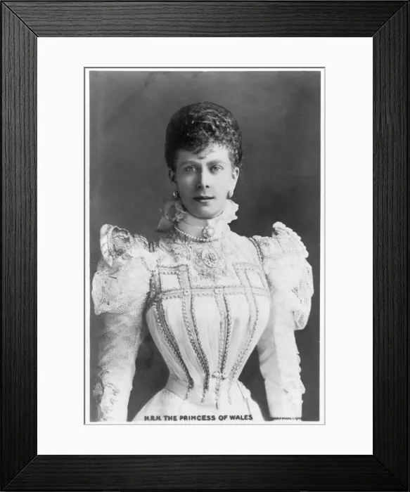 Framed Print : The Princess of Wales, c1901-c1910 Framed Print : The Princess of Wales, c1901-c1910