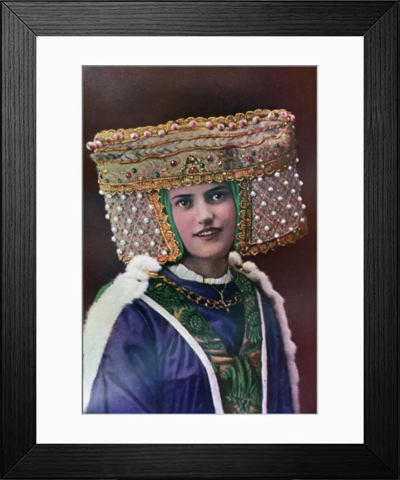 Framed Print : Ladys headdress, 14th century, (1910) Framed Print : Ladys headdress, 14th century, (1910)