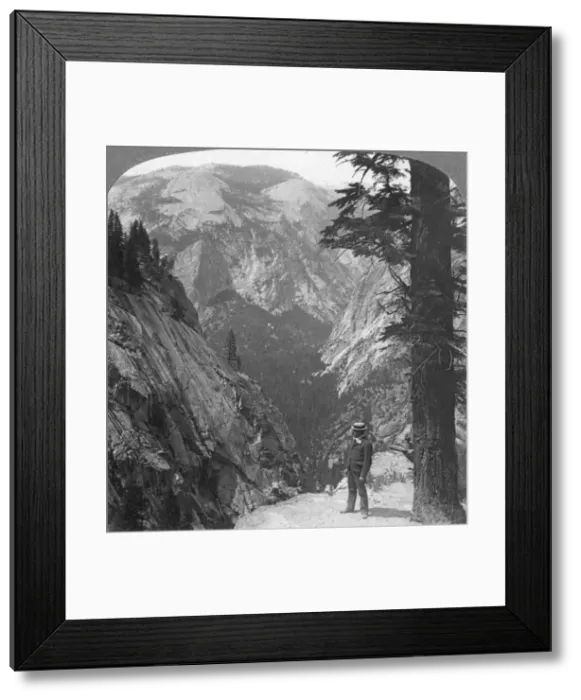 Framed Print : Yosemite Valley, California, USA, 1902. Artist: Underwood & Underwood Framed Print : Yosemite Valley, California, USA, 1902. Artist: Underwood & Underwood