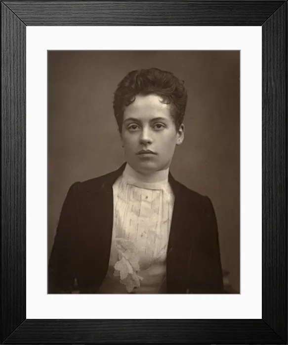 Framed Print : Clo Graves, Irish author and playwright, 1888. Artist: Ernest Barraud Framed Print : Clo Graves, Irish author and playwright, 1888. Artist: Ernest Barraud