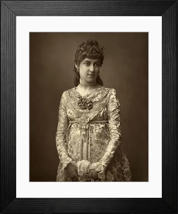 Framed Print : Angela Fenton, British actress, 1887. Artist: Ernest Barraud Framed Print : Angela Fenton, British actress, 1887. Artist: Ernest Barraud