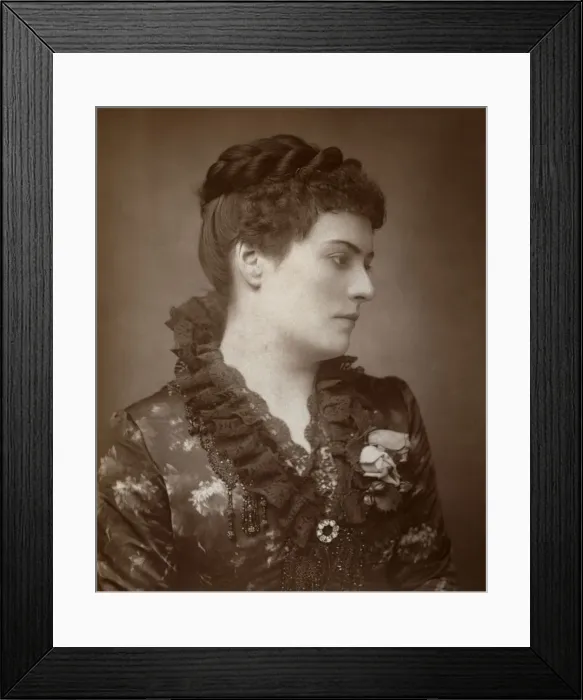 Framed Print : Sophie Eyre, British actress, 1883. Artist: St Jamess Photographic Co Framed Print : Sophie Eyre, British actress, 1883. Artist: St Jamess Photographic Co