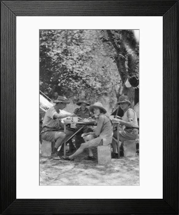 Framed Print : Meal time, Livingstone to Broken Hill, Northern Rhodesia, 1925 (1927). Artist: Thomas A Glover Framed Print : Meal time, Livingstone to Broken Hill, Northern Rhodesia, 1925 (1927). Artist: Thomas A Glover