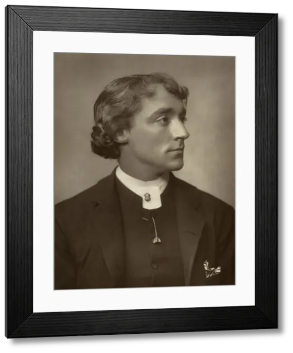 Framed Print : Kyrle Bellow, actor, 1882. Artist: St Jamess Photographic Co Framed Print : Kyrle Bellow, actor, 1882. Artist: St Jamess Photographic Co