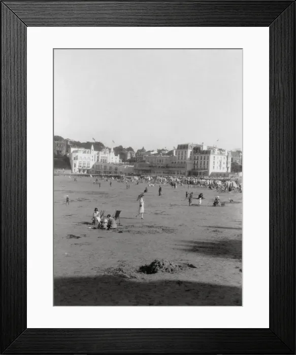 Framed Print : The beach, Dinard, Brittany, 20th century Framed Print : The beach, Dinard, Brittany, 20th century