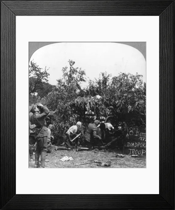 Framed Print : British gunners donning masks as protection against German gas shells, World War I, c1914-c1918. Artist: Realistic Travels Publishers Framed Print : British gunners donning masks as protection against German gas shells, World War I, c1914-c1918. Artist: Realistic Travels Publishers