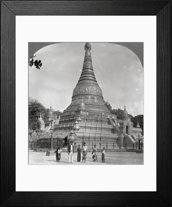 Framed Print : The Aindow Yak Pagoda, Mandalay, Burma, 1908. Artist: Stereo Travel Co Framed Print : The Aindow Yak Pagoda, Mandalay, Burma, 1908. Artist: Stereo Travel Co