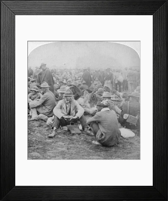 Framed Print : Boer prisoners of war, South Africa, 2nd Boer War, 1900. Artist: Underwood & Underwood Framed Print : Boer prisoners of war, South Africa, 2nd Boer War, 1900. Artist: Underwood & Underwood