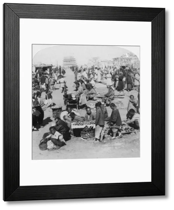 Framed Print : A market in the Tartar (northern) city, looking toward Drum Tower, Peking (Beijing), China, 1901. Artist: Underwood & Underwood Framed Print : A market in the Tartar (northern) city, looking toward Drum Tower, Peking (Beijing), China, 1901. Artist: Underwood & Underwood