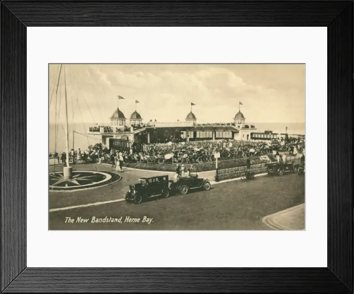 Framed Print : The New Bandstand, Herne Bay, Kent Framed Print : The New Bandstand, Herne Bay, Kent