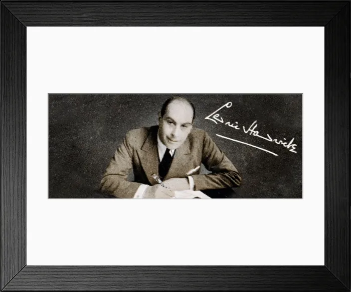 Framed Print : Sir Cedric Webster Hardwicke (1893-1964), 1935 Framed Print : Sir Cedric Webster Hardwicke (1893-1964), 1935