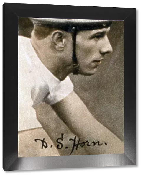 Denniss Horn (1909-1974), National cycling champion