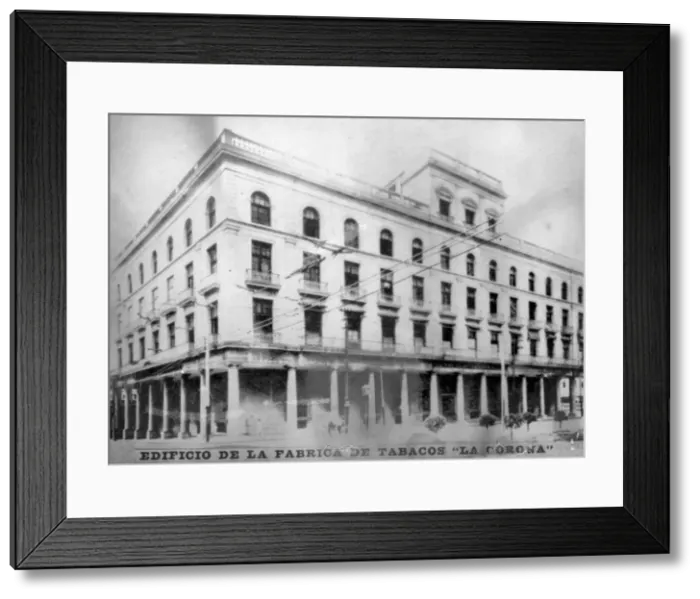 Framed Print : La Corona, tobacco factory, 1920s Framed Print : La Corona, tobacco factory, 1920s