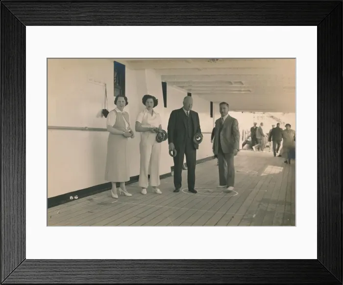 Framed Print : Playing quoits on board the SS Arandora Star, 1936 Framed Print : Playing quoits on board the SS Arandora Star, 1936