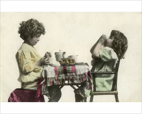 Two young children, late 19th or early 20th century