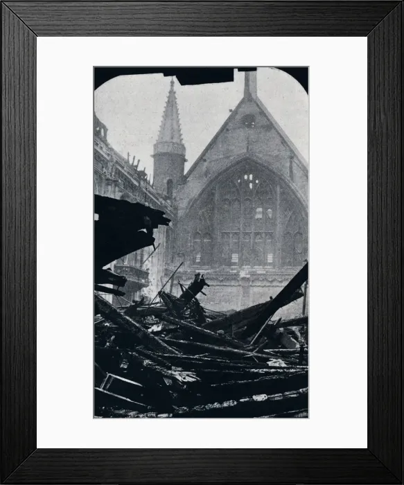 Framed Print : Londons Guildhall after the fire of December 29th December 1940 Framed Print : Londons Guildhall after the fire of December 29th December 1940