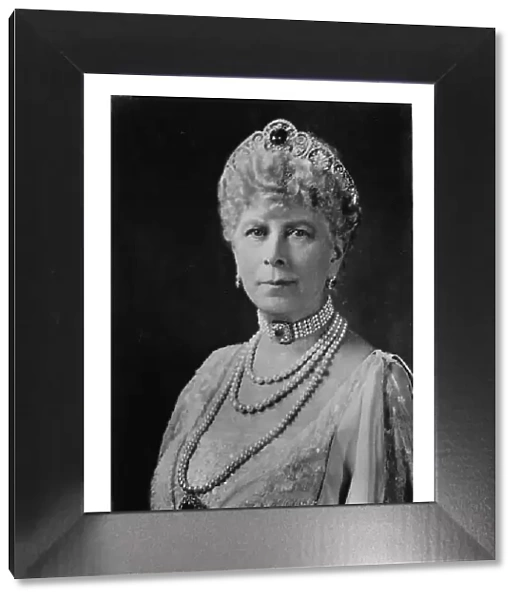 HM Queen Mary (1867-1953), 1937