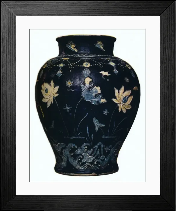 Framed Print : Ming Dynasty, Fahua vase, 15th century Framed Print : Ming Dynasty, Fahua vase, 15th century