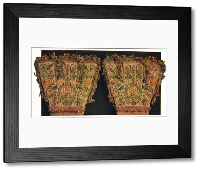 Framed Print : Gauntlets of a pair of gloves, believed to have belonged to Prince Rupert, c17th century Framed Print : Gauntlets of a pair of gloves, believed to have belonged to Prince Rupert, c17th century