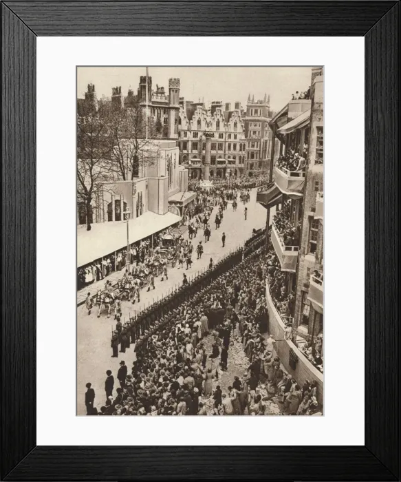 Framed Print : The State Coach leaves Westminster Abbey after the coronation of King George VI, 1937 Framed Print : The State Coach leaves Westminster Abbey after the coronation of King George VI, 1937