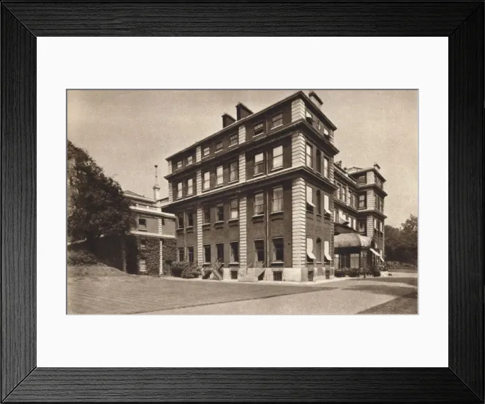 Framed Print : Marlborough House, c1937 Framed Print : Marlborough House, c1937