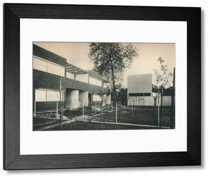 Framed Print : Industrial Housing Scheme at Pessac, near Bordeaux. Architects, Le Corbusier and Pierre Jeanneret Framed Print : Industrial Housing Scheme at Pessac, near Bordeaux. Architects, Le Corbusier and Pierre Jeanneret