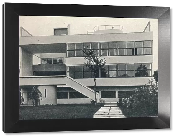 Private House at Garches, near Paris: Garden Front. Architects, Le Corbusier and Pierre Jeanneret