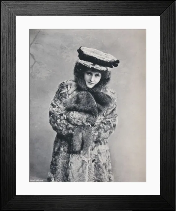 Framed Print : Waiting for the Motor, c1903. Artist: The ACME Tone Engraving Co Ltd Framed Print : Waiting for the Motor, c1903. Artist: The ACME Tone Engraving Co Ltd