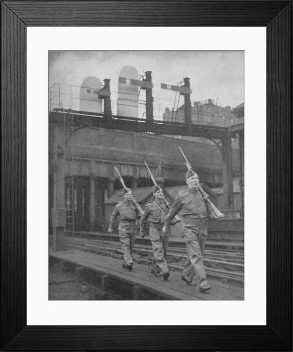 Framed Print : Britain on Guard, 1940, (1940) Framed Print : Britain on Guard, 1940, (1940)