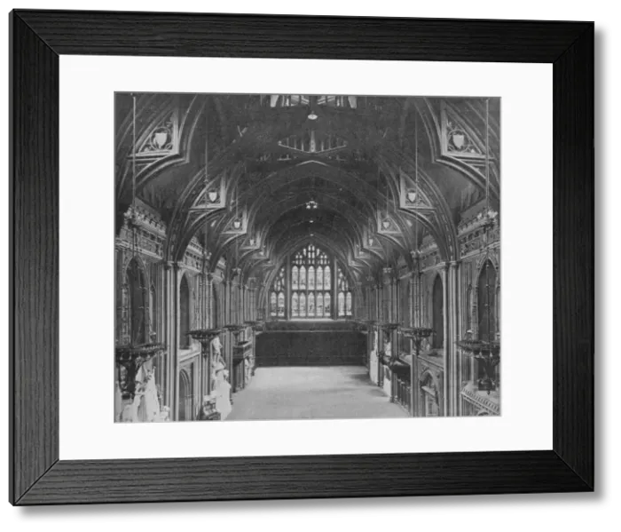Framed Print : Interior of the Guildhall, City of London, c1904 (1906). Artist: Photochrom Co Ltd of London Framed Print : Interior of the Guildhall, City of London, c1904 (1906). Artist: Photochrom Co Ltd of London