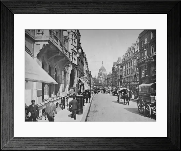 Framed Print : Fleet Street, City of London, c1900 (1911). Artist: Pictorial Agency Framed Print : Fleet Street, City of London, c1900 (1911). Artist: Pictorial Agency