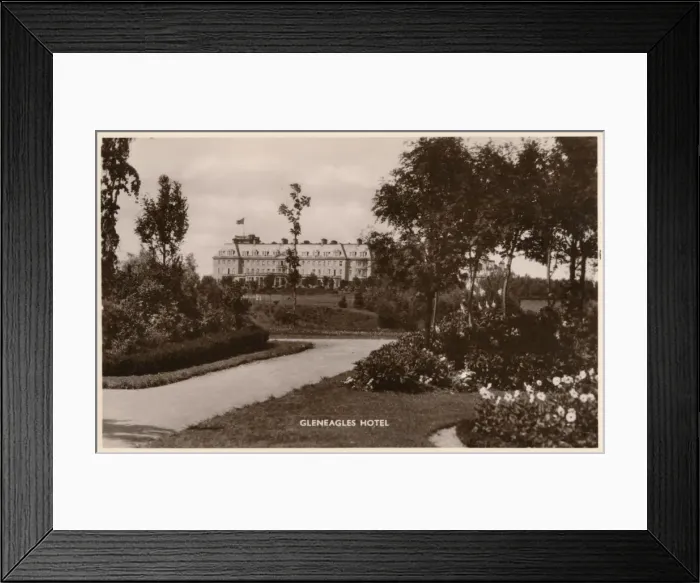 Framed Print : Gleneagles Hotel, c1925 Framed Print : Gleneagles Hotel, c1925