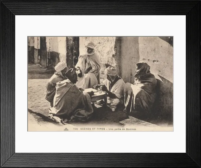 Framed Print : Scenes Et Types - Une partie de Dominos, c1900 Framed Print : Scenes Et Types - Une partie de Dominos, c1900