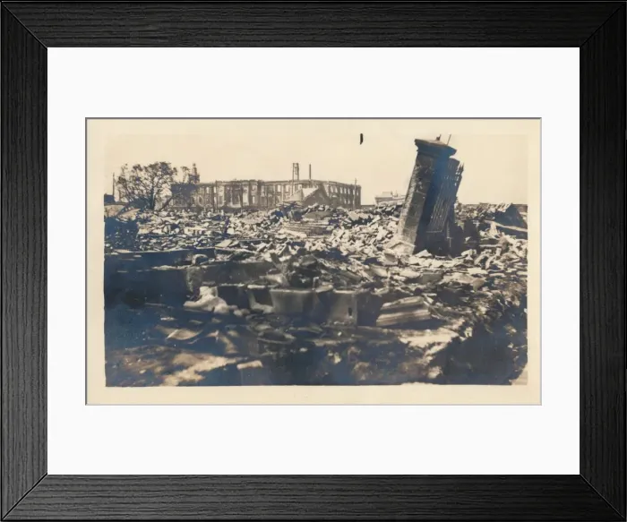Framed Print : Yokohama Earthquake, 1923 Framed Print : Yokohama Earthquake, 1923
