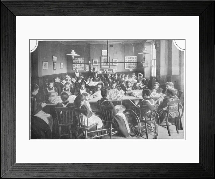 Framed Print : Girls at needlework, Halliwick School For Girls, Marylebone Road, London, c1903 (1903) Framed Print : Girls at needlework, Halliwick School For Girls, Marylebone Road, London, c1903 (1903)