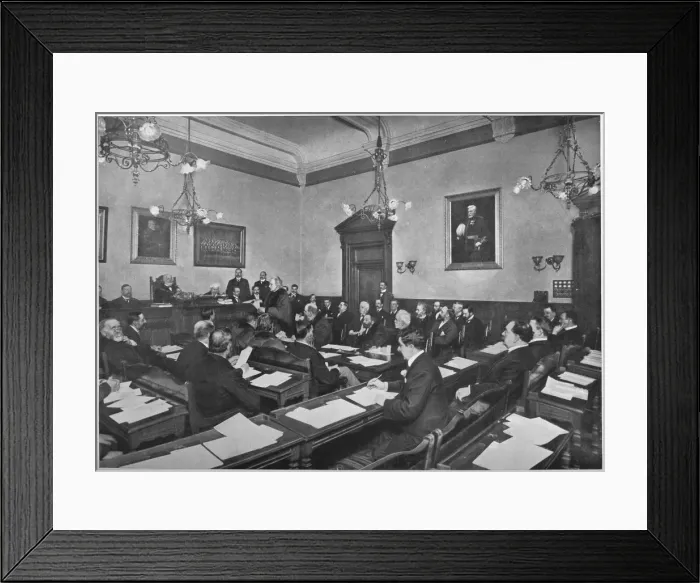 Framed Print : A meeting of Hammersmith Borough Council, c1903 (1903) Framed Print : A meeting of Hammersmith Borough Council, c1903 (1903)
