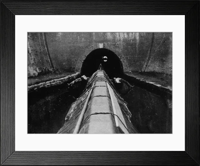 Framed Print : Ready to start legging a canal boat, London, c1890 (1903) Framed Print : Ready to start legging a canal boat, London, c1890 (1903)