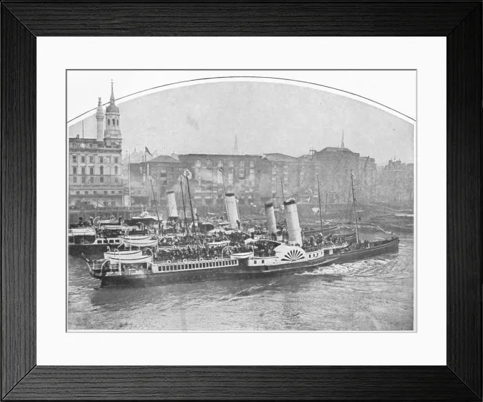 Framed Print : Excursion steamboats leaving Fresh Wharf, London Bridge, c1903 (1903) Framed Print : Excursion steamboats leaving Fresh Wharf, London Bridge, c1903 (1903)