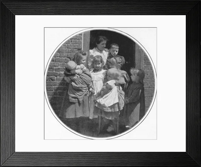 Framed Print : A happy little group, London, c1901 (1901) Framed Print : A happy little group, London, c1901 (1901)