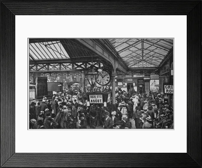 Framed Print : Crowds in Waterloo Station heading off to Ascot races, London, c1900 (1901) Framed Print : Crowds in Waterloo Station heading off to Ascot races, London, c1900 (1901)