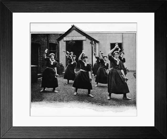 Framed Print : Physical drill at Canning Town Womens Settlement, London, c1901 (1901) Framed Print : Physical drill at Canning Town Womens Settlement, London, c1901 (1901)