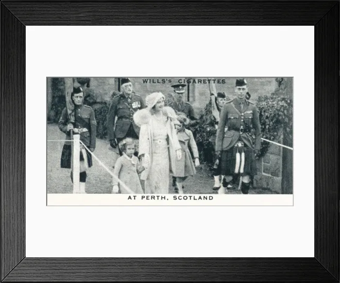 Framed Print : At Perth, Scotland, 1935 (1937) Framed Print : At Perth, Scotland, 1935 (1937)