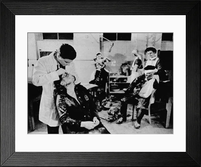 Framed Print : Behind The Lines Were Many Workers. With the blitz still at its height, casualties are attended to Framed Print : Behind The Lines Were Many Workers. With the blitz still at its height, casualties are attended to