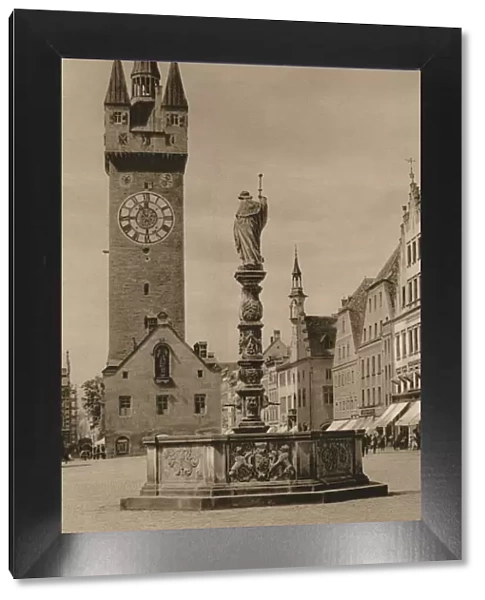 Straubing - Ludwigsplatz with Town Tower and Fountain of 1644, 1931. Artist: Kurt Hielscher