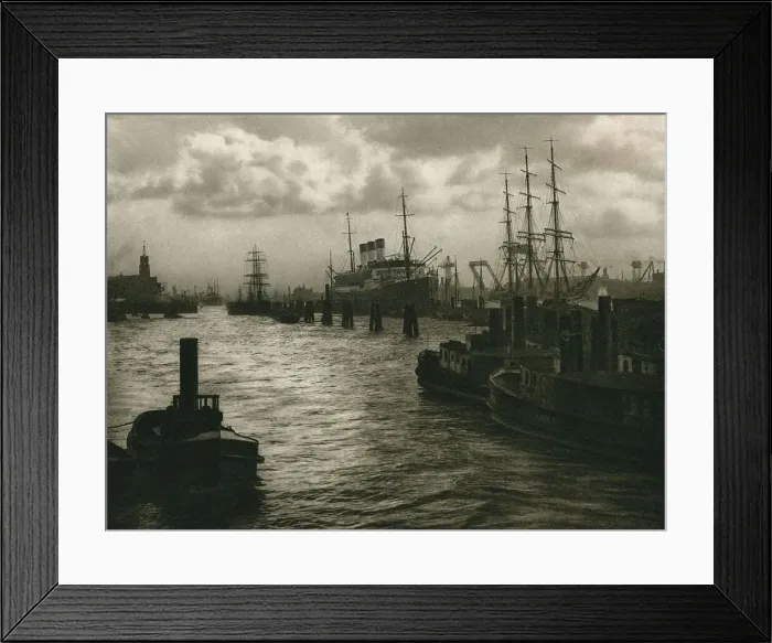 Framed Print : Im Hamburger Hafen - (In Hamburg Harbour), 1931. Artist: Kurt Hielscher Framed Print : Im Hamburger Hafen - (In Hamburg Harbour), 1931. Artist: Kurt Hielscher