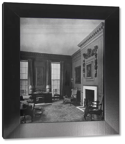 Living room, house of Charles G King, Chicago, Illinois, 1922